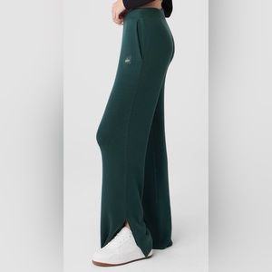 NWT Alo Yoga Knit High Waist Salana Wide Leg Pant Midnight Green Size S